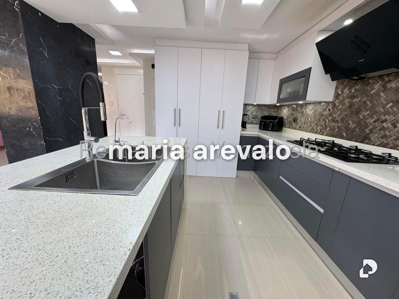 Apartamento en La Alameda, Caracas – 18