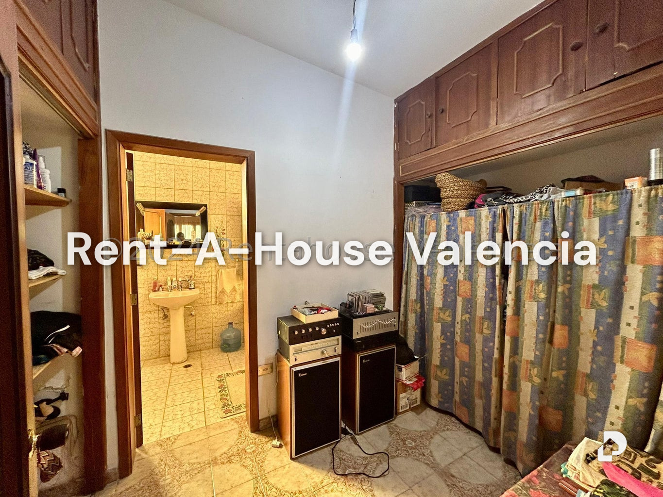 Casa en La Viña, Valencia