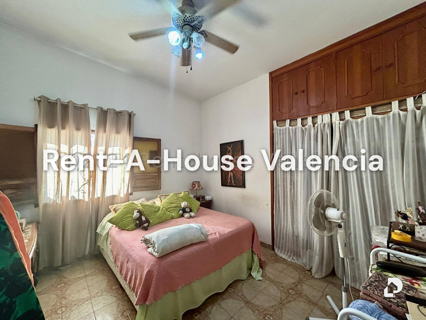 Casa en La Viña, Valencia