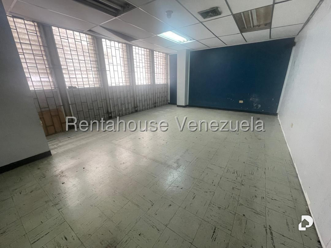 Oficina en El Rosal, Caracas – 14
