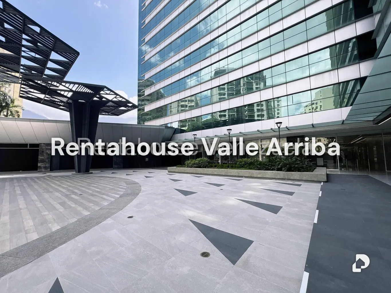 Commercial space in Campo Alegre, Caracas – 16