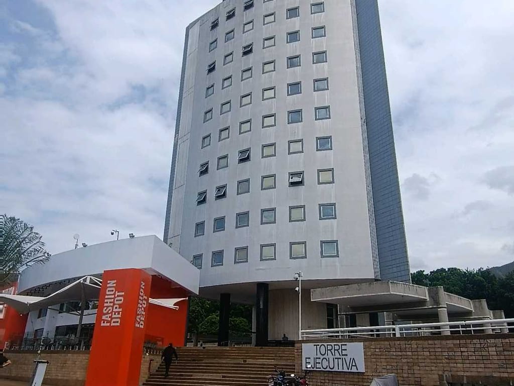 Oficina en Parroquia Urbana San José, Valencia - 1