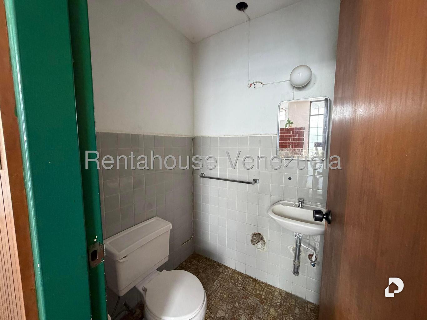 Casa en La Trinidad, Caracas – 18