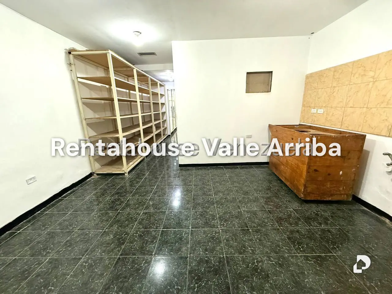 Local comercial en Quinta Crespo, Caracas – 13