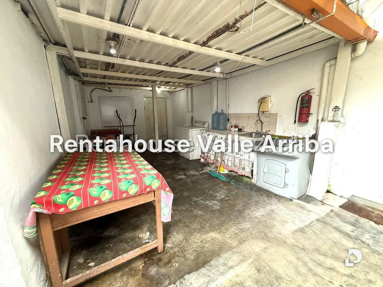 Local comercial en Quinta Crespo, Caracas – 30