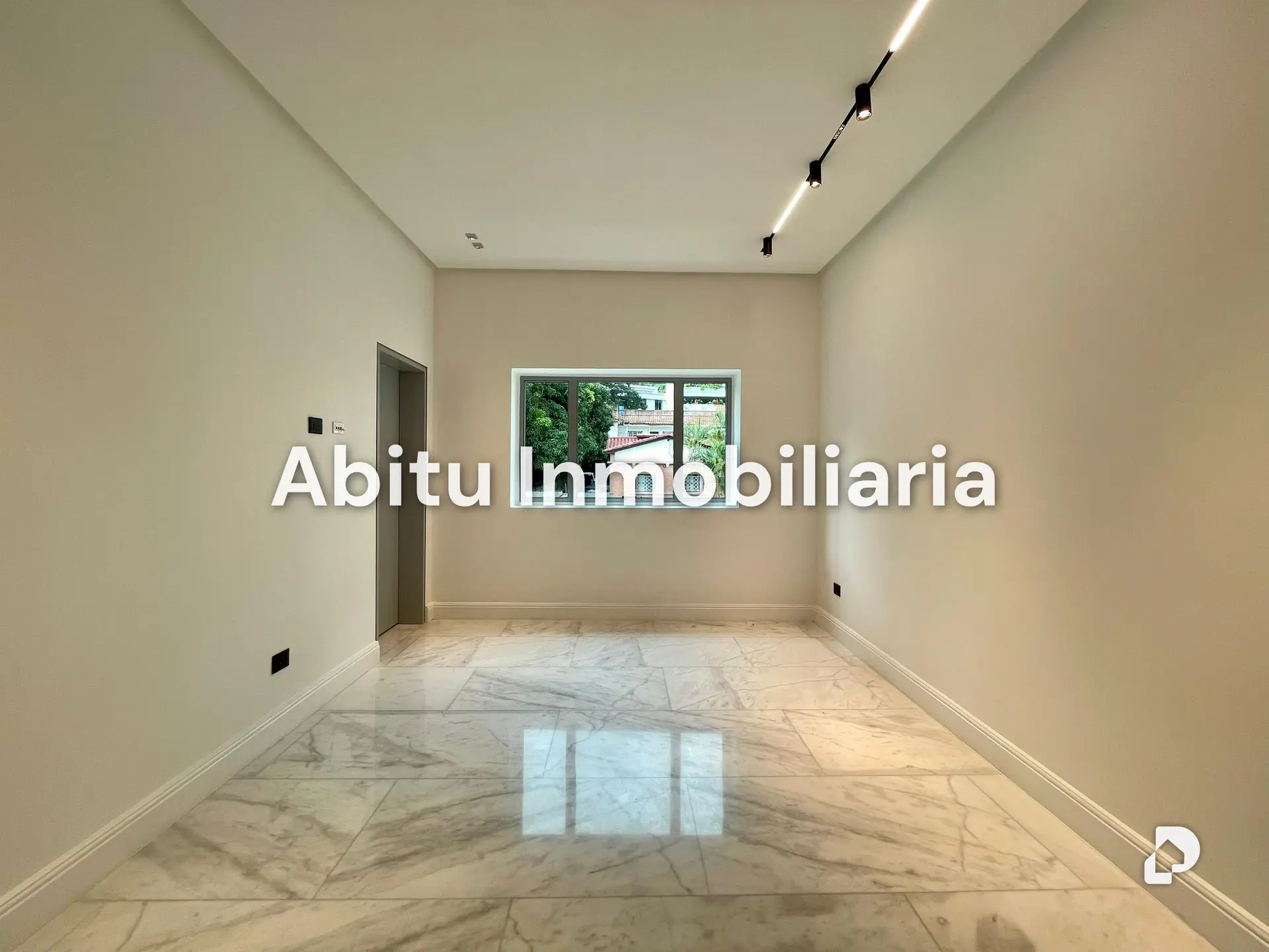 House in Altamira, Caracas – 12