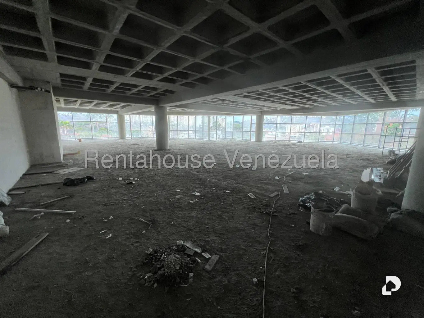 Local comercial en Cerro Verde, Caracas – 8