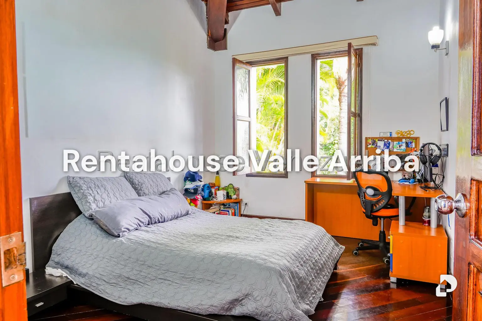 Casa en Oripoto, Caracas – 29