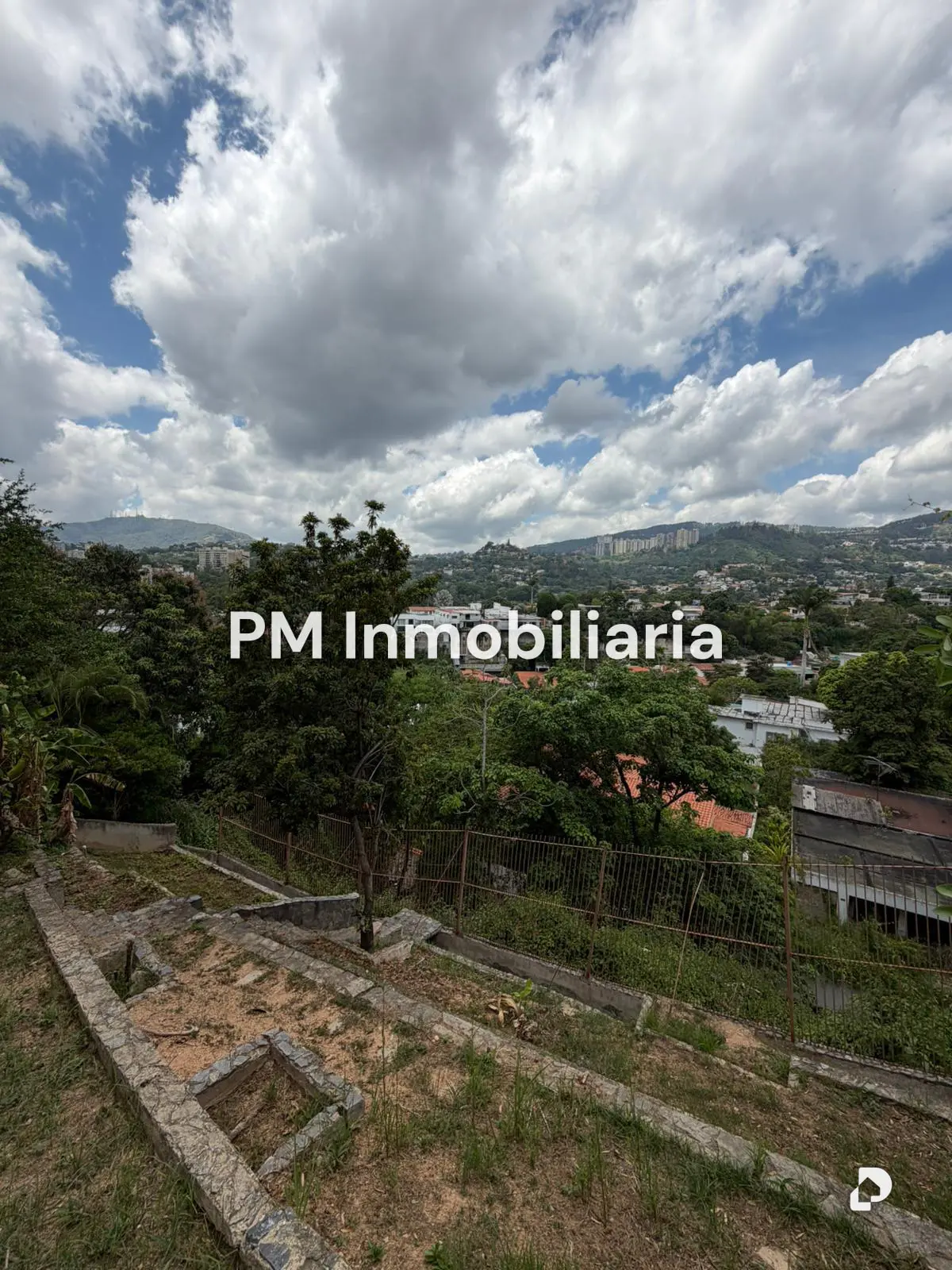 Casa en Prados del Este, Caracas – 24