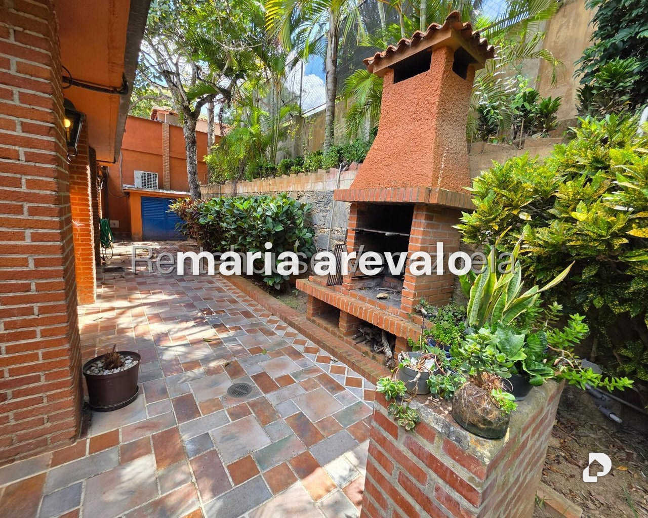 Casa en Prados del Este, Caracas – 25