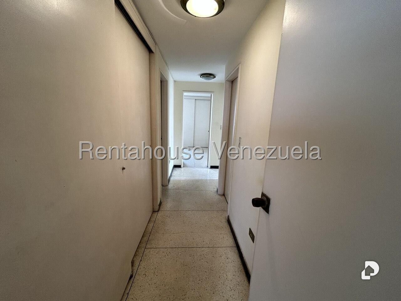 Apartamento en La Florida, Caracas – 21