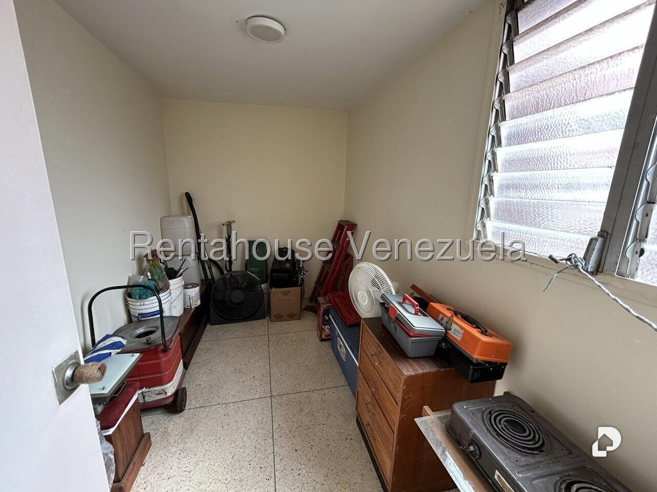 Apartamento en La Florida, Caracas – 28