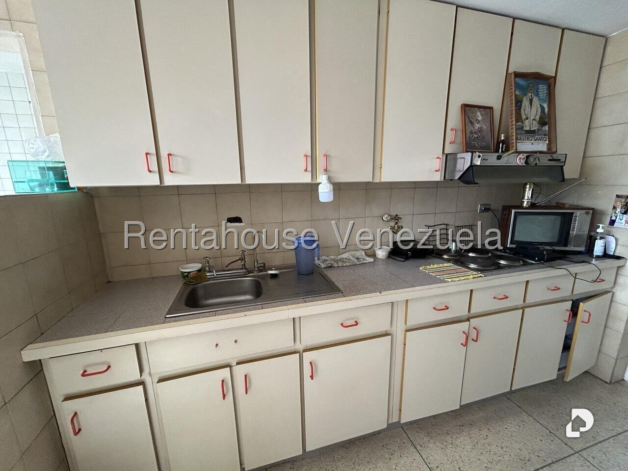 Apartamento en La Florida, Caracas – 17