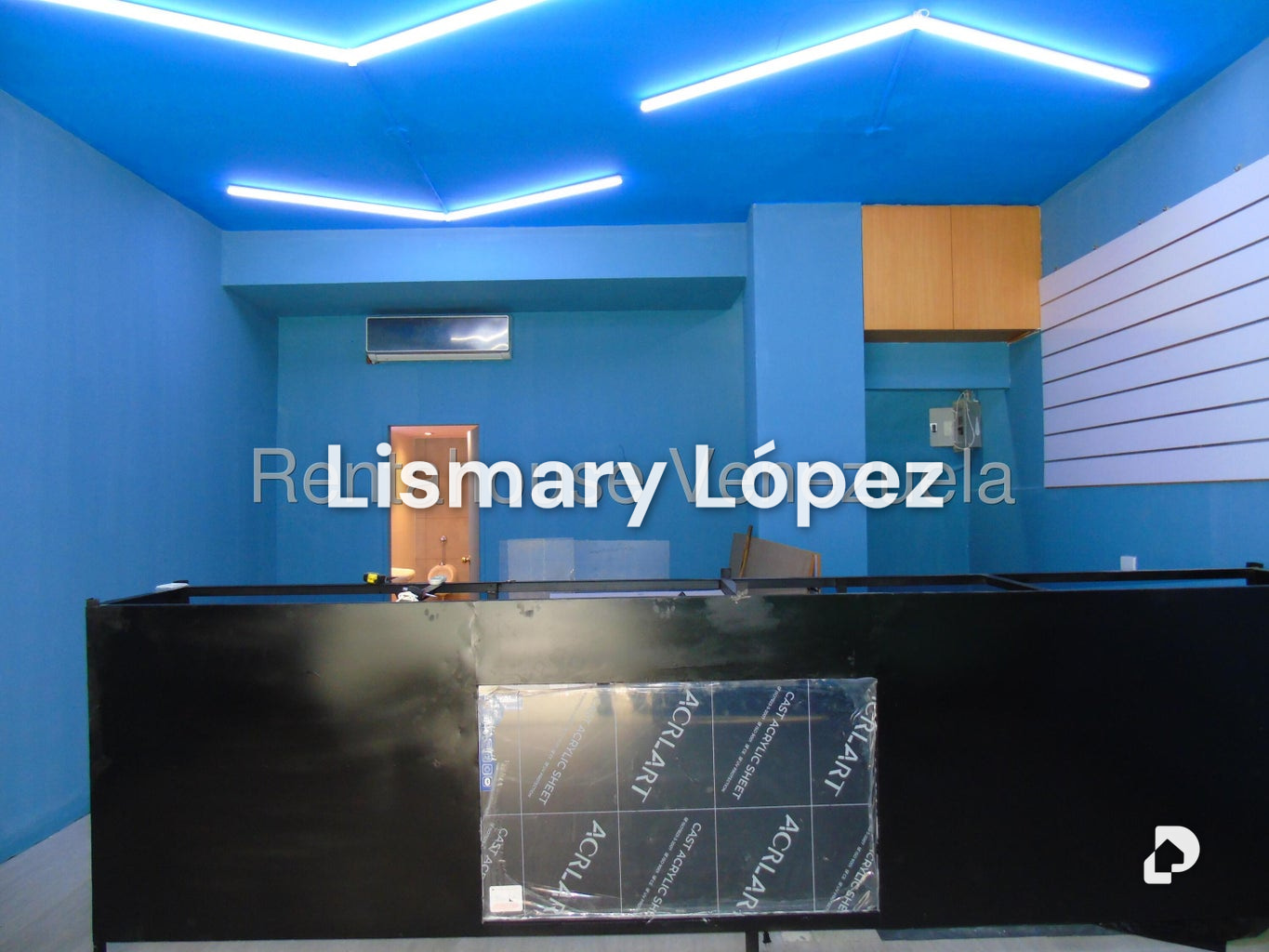 Local comercial en Los Palos Grandes, Caracas – 12