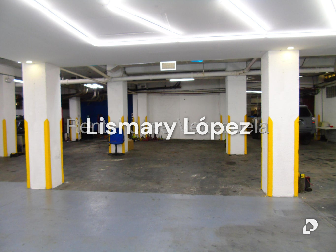 Local comercial en Los Palos Grandes, Caracas – 27