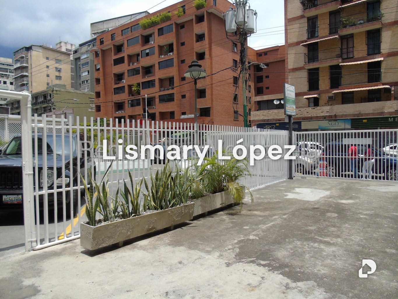 Local comercial en Los Palos Grandes, Caracas – 18
