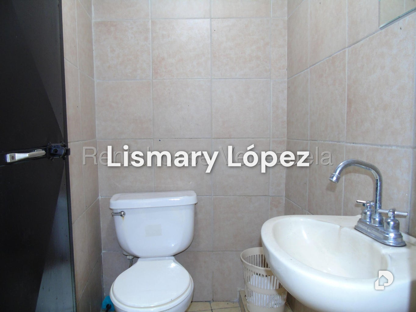 Local comercial en Los Palos Grandes, Caracas – 16
