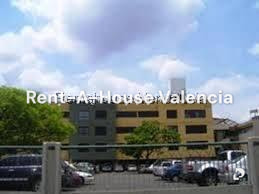 Local comercial en Zona Industrial, Valencia – 1