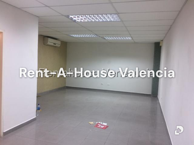 Local comercial en Zona Industrial, Valencia – 6