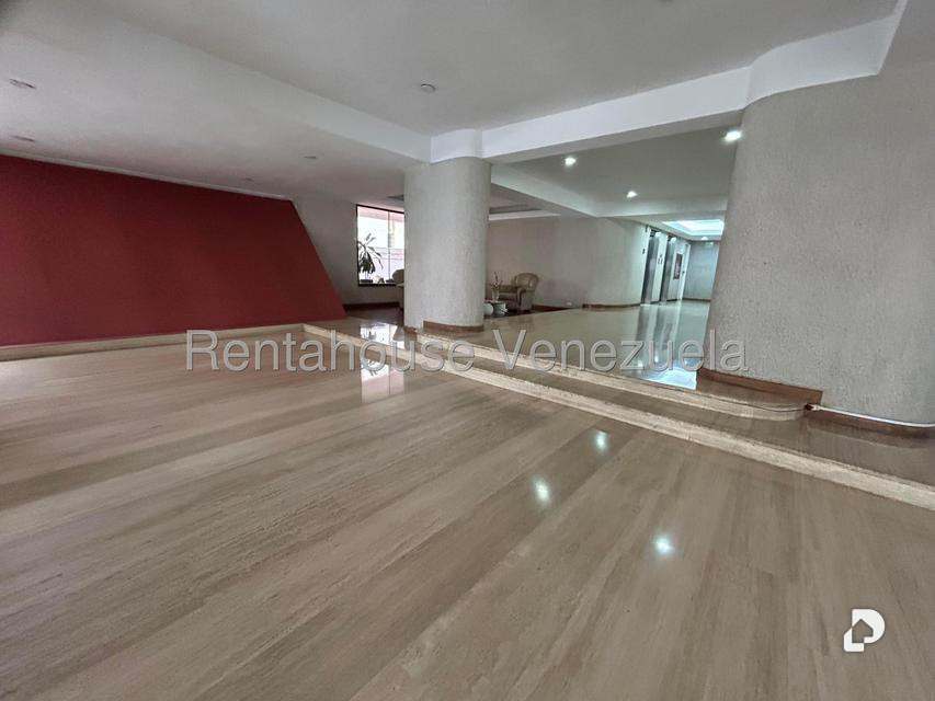 Penthouse in Los Palos Grandes, Caracas – 4
