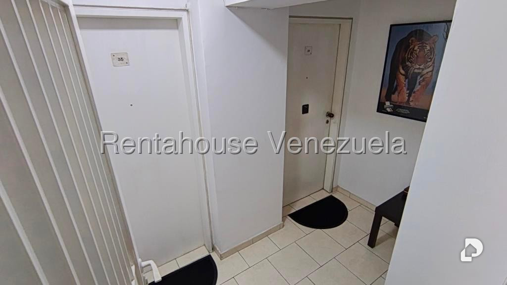 Apartamento en La Urbina, Caracas – 2