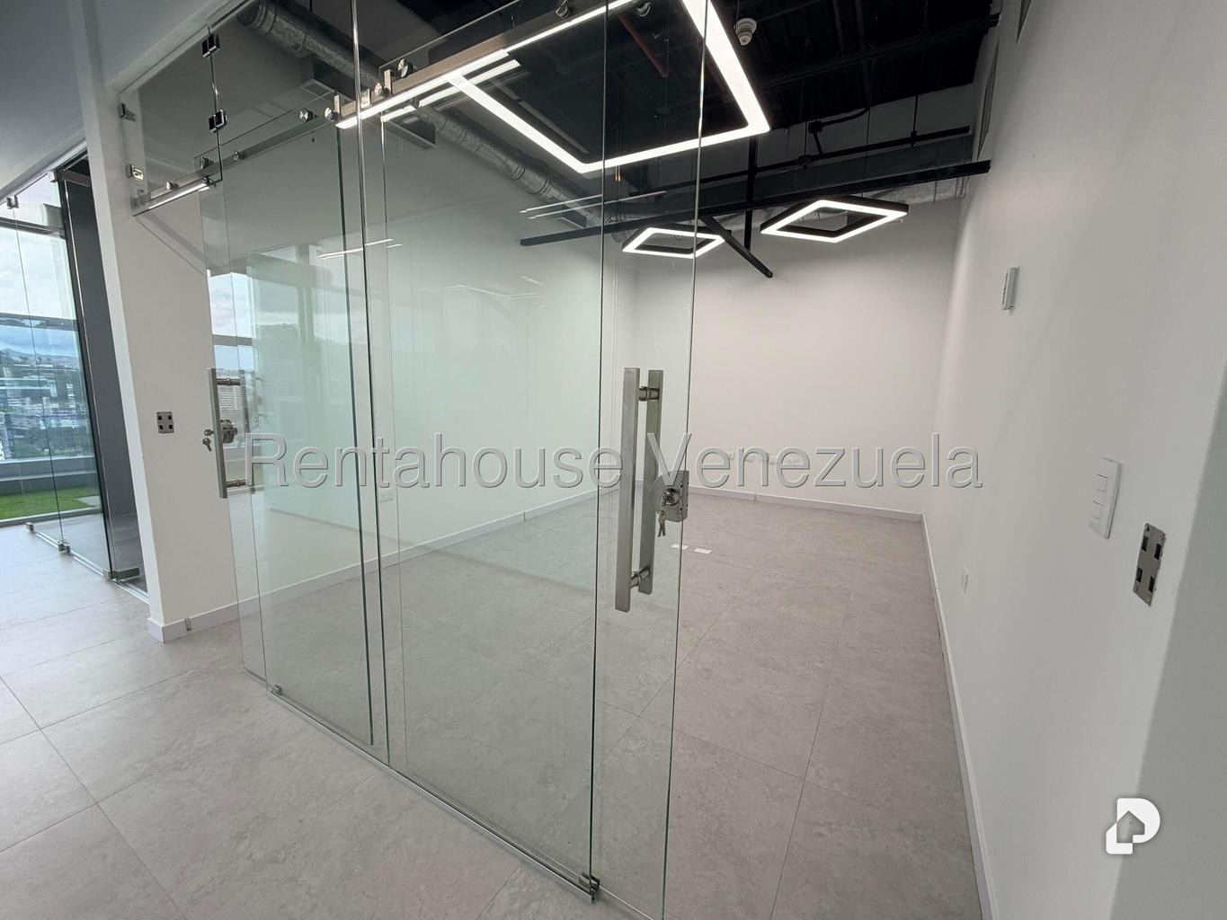 Oficina en Las Mercedes, Caracas