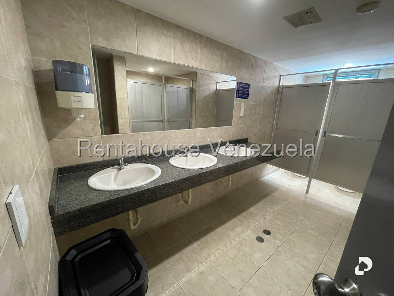 Oficina en Los Ruices, Caracas – 11