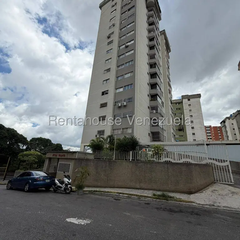 Apartment in Palo Verde, Caracas - 1