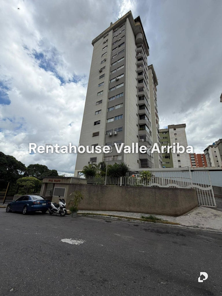 Apartamento en Palo Verde, Caracas – 1
