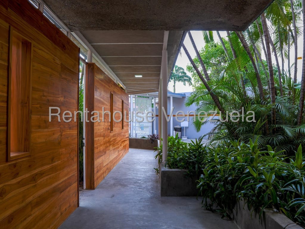 Edificio en Colinas de Bello Monte, Caracas