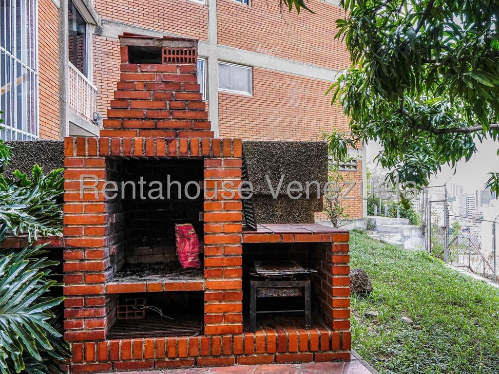 Edificio en Colinas de Bello Monte, Caracas
