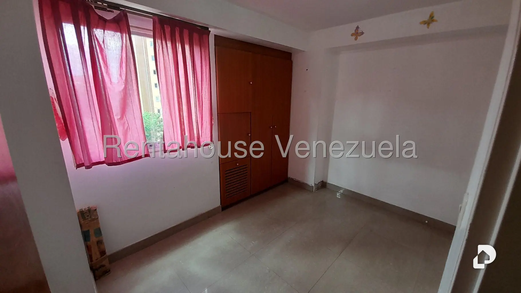Apartment in Miravila, Caracas – 9
