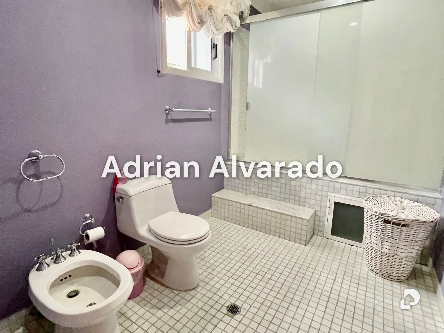 House in La Lagunita, Caracas – 23