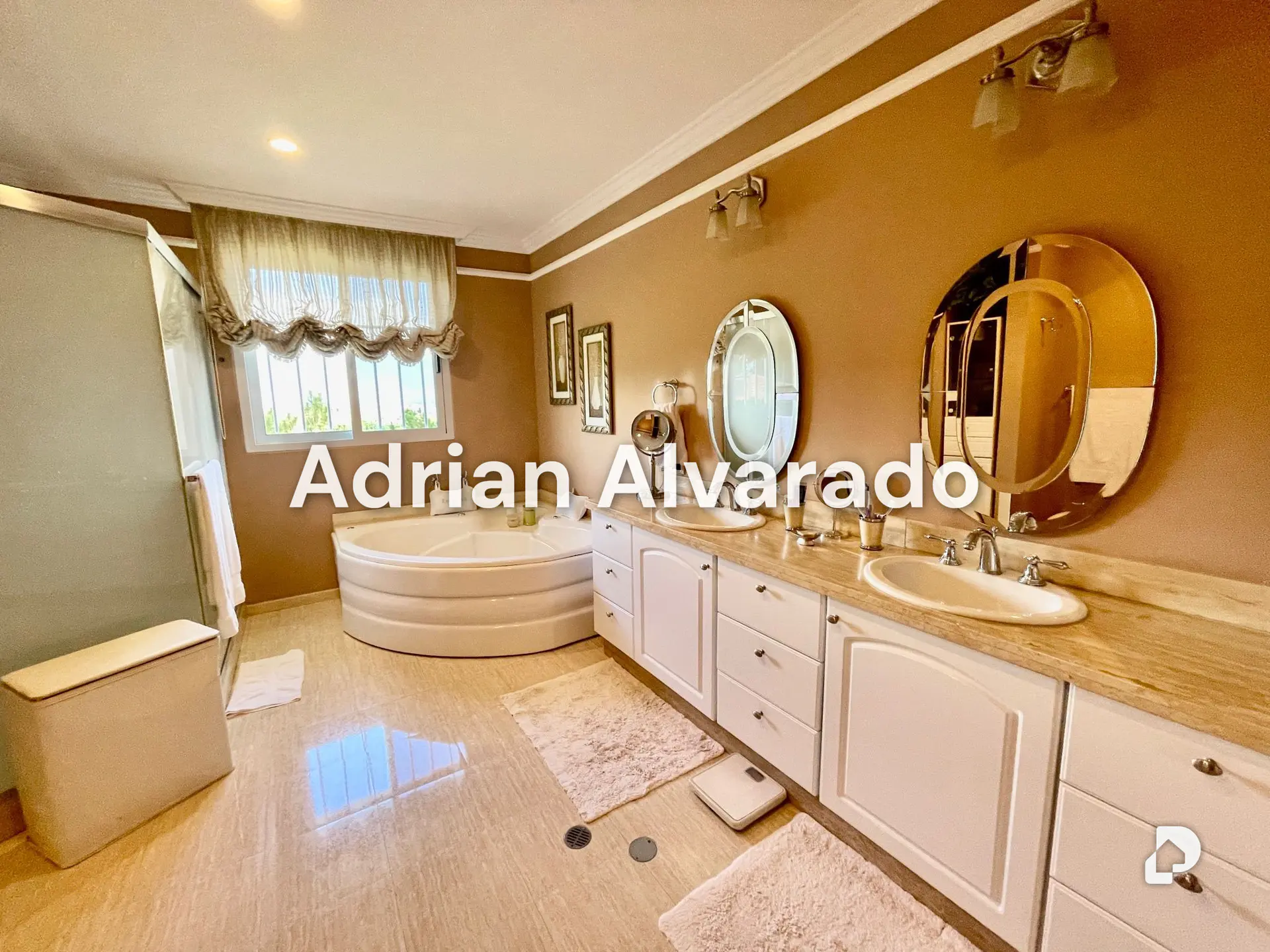 House in La Lagunita, Caracas – 20