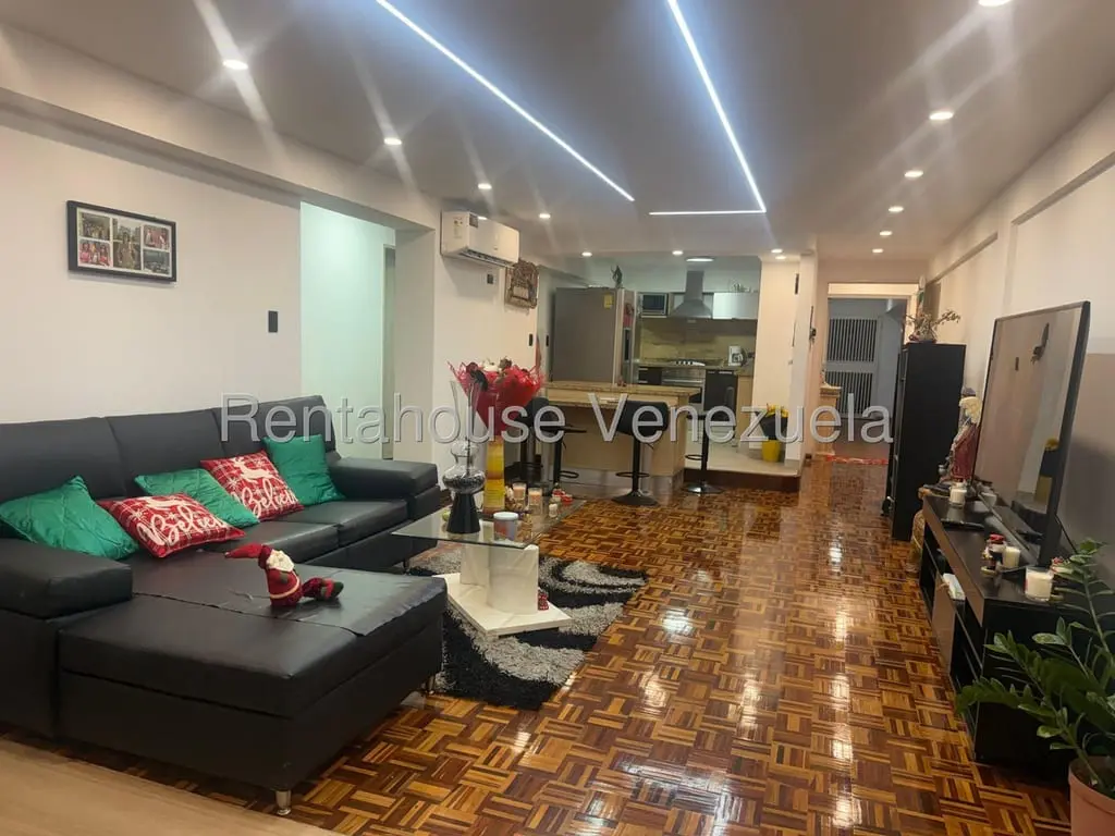Apartamento en La Urbina, Caracas - 1