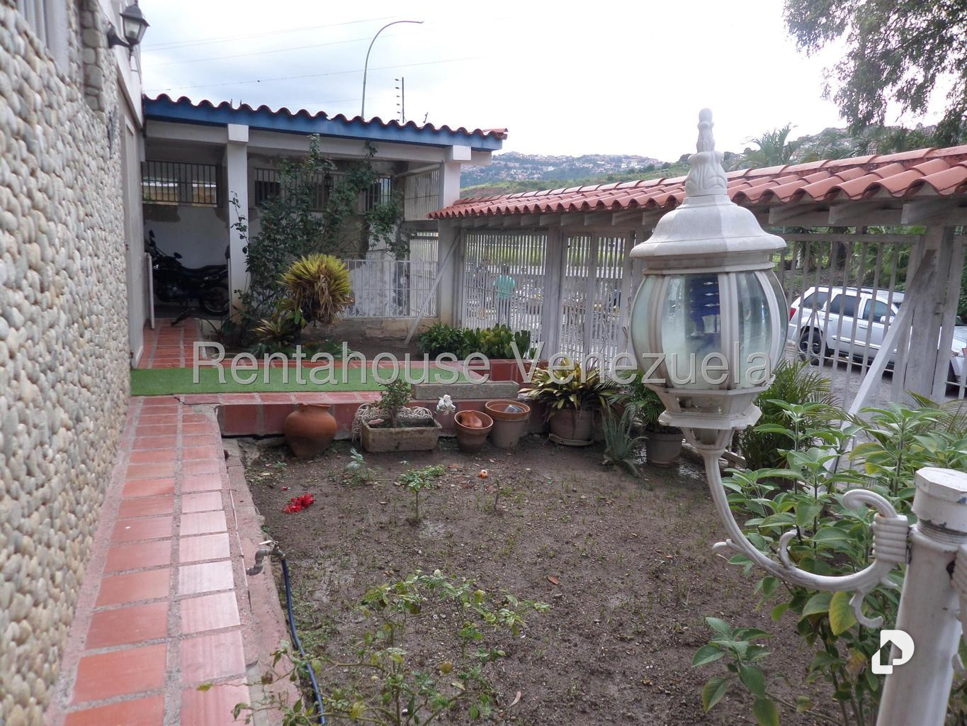 House in Colinas de Vista Alegre, Caracas – 4