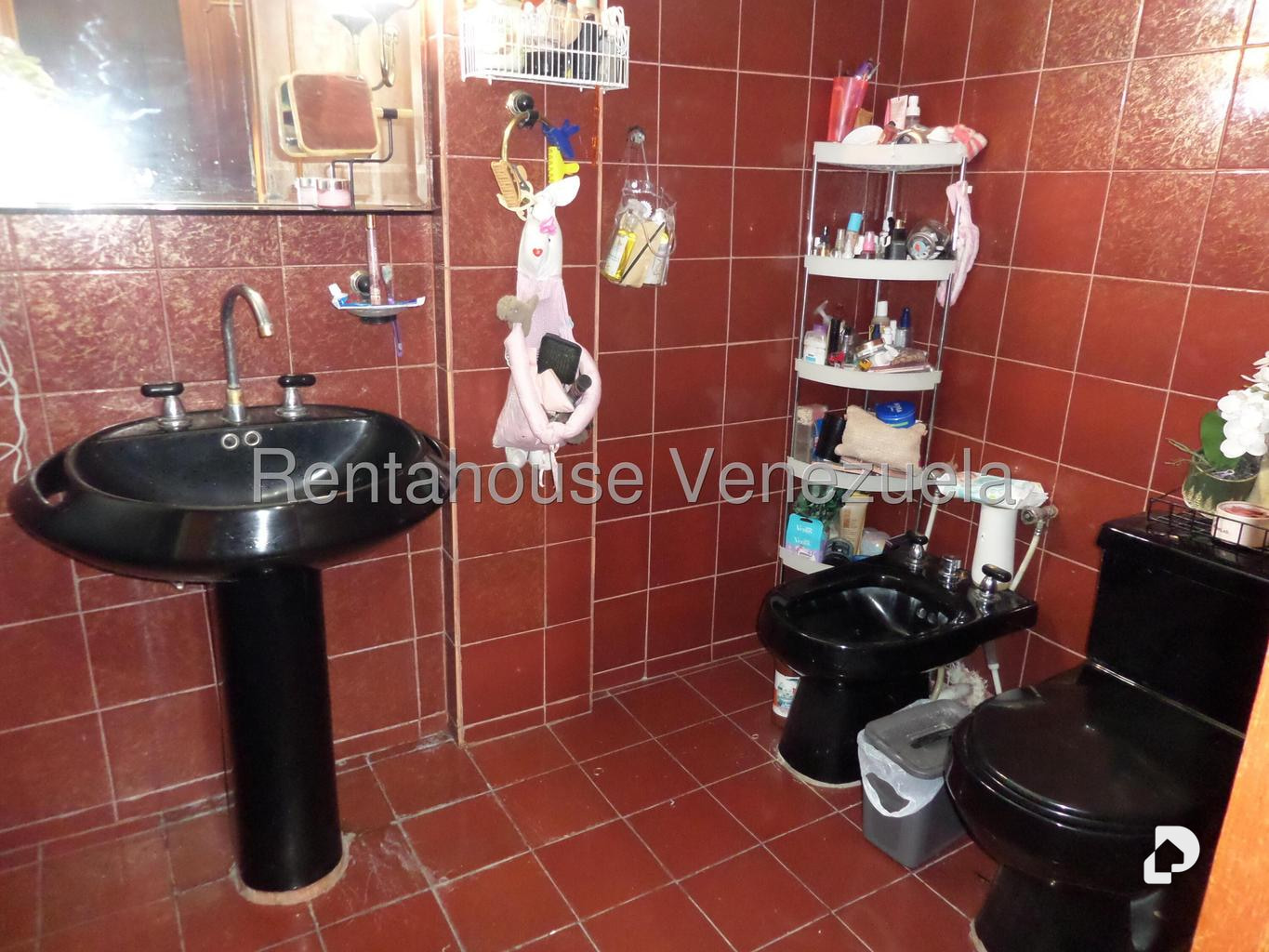 House in Colinas de Vista Alegre, Caracas – 23