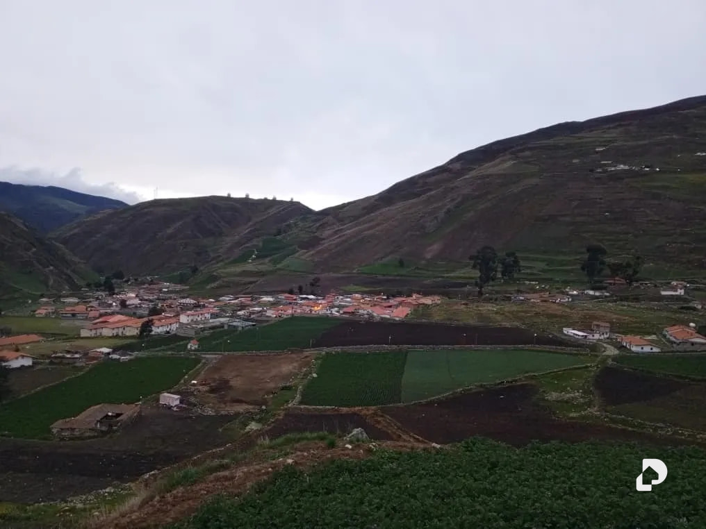 Land in Mifafi, Apartaderos – 8