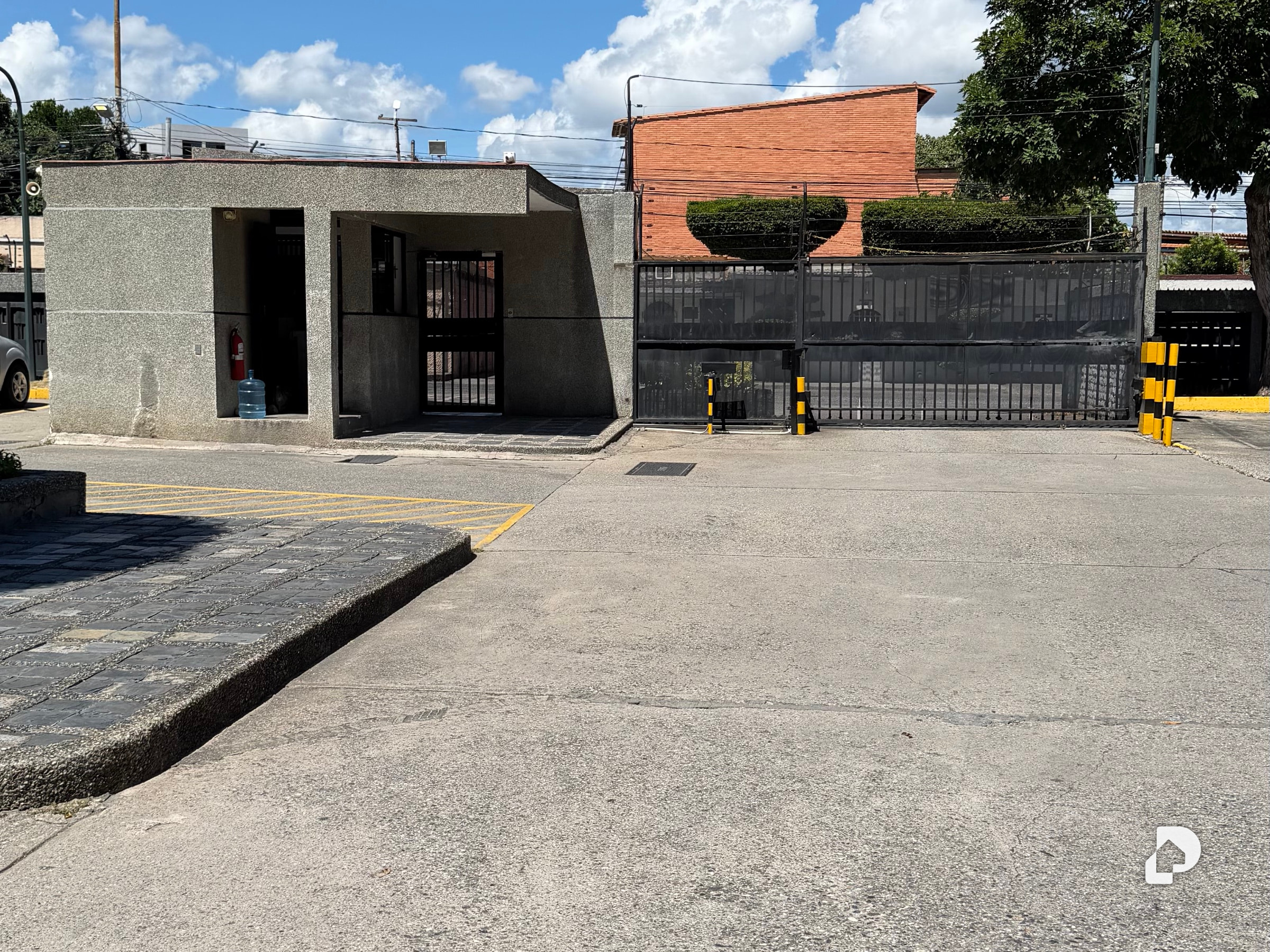 Apartamento en Urbanización Nva Segovia, Barquisimeto – 28