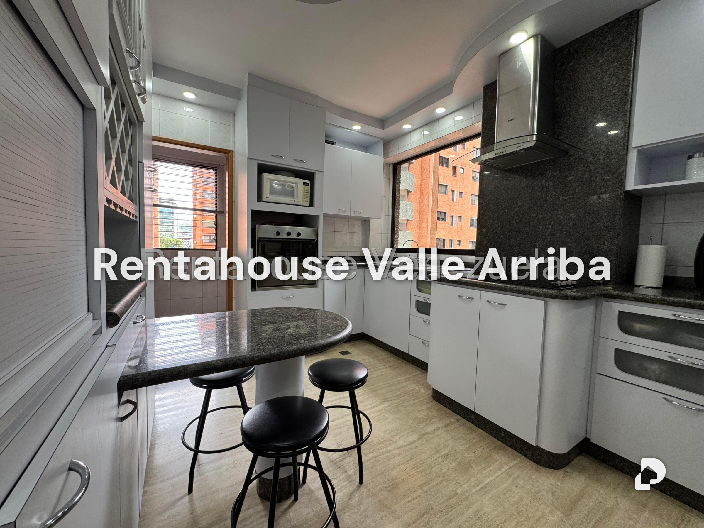 Apartamento en El Rosal, Caracas – 14