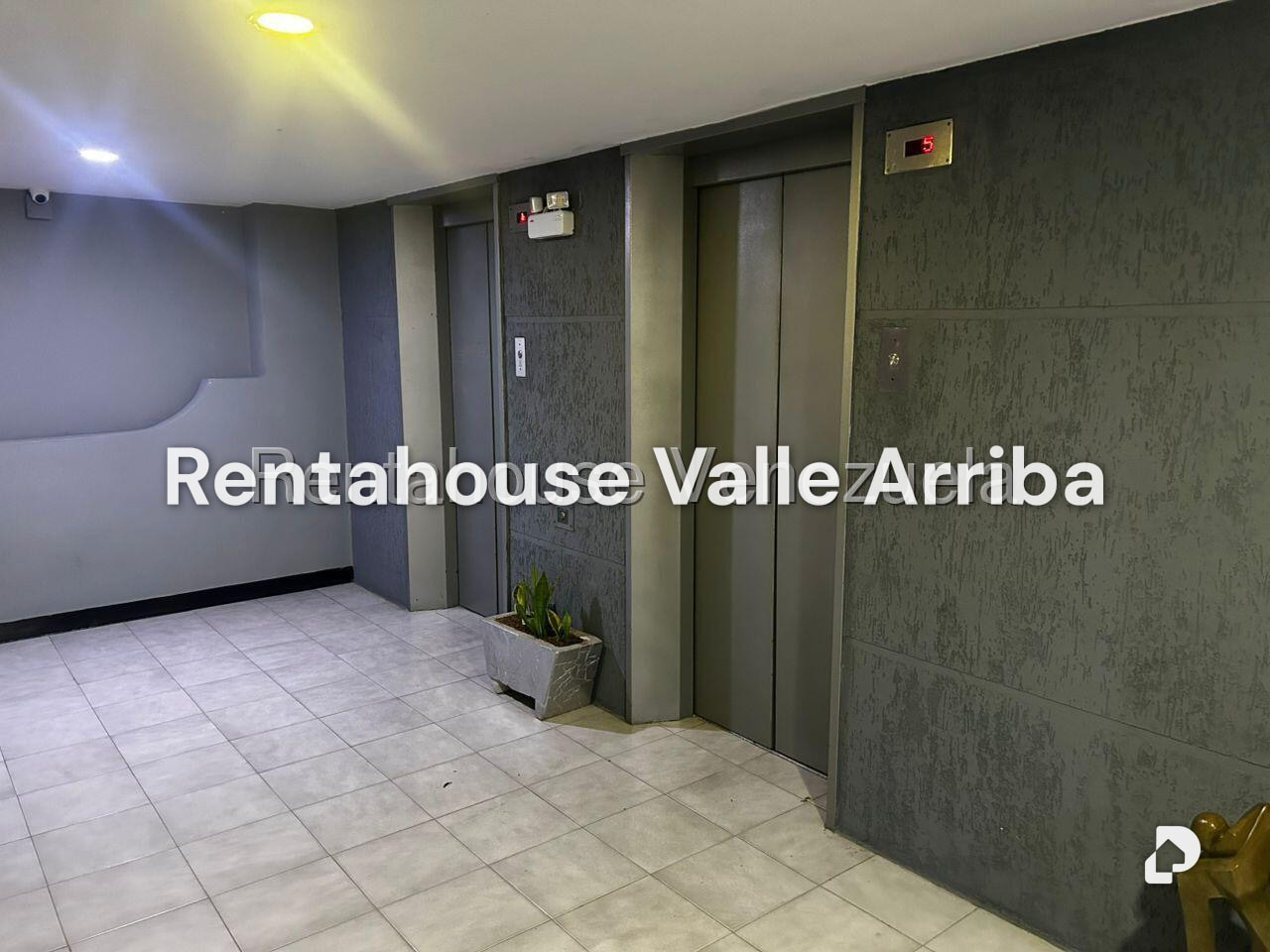 Apartamento en Terrazas del Ávila, Caracas – 24
