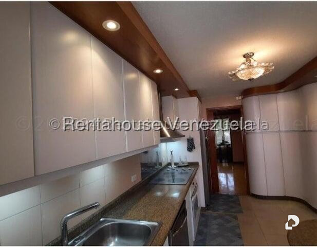 Apartamento en El Rosal, Caracas – 8