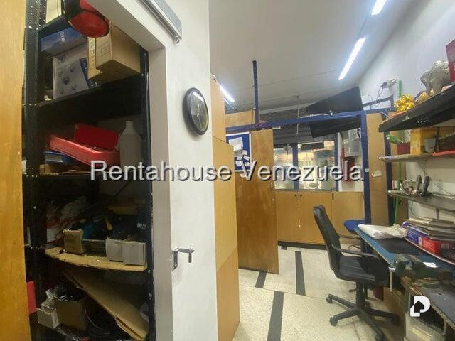 Commercial space in Los Palos Grandes, Caracas – 9