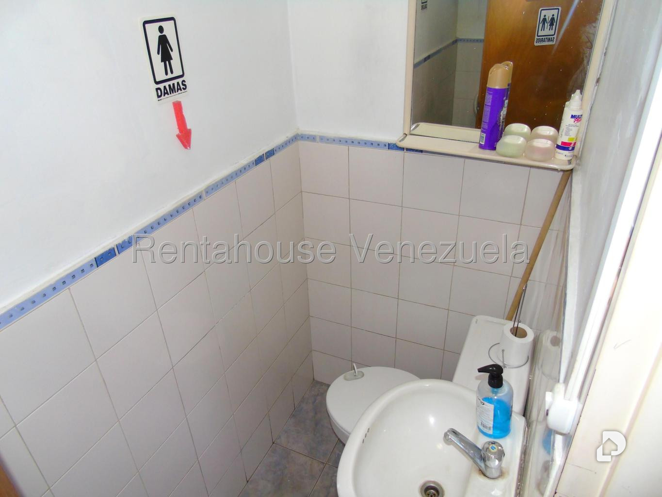 Commercial space in Los Palos Grandes, Caracas – 10