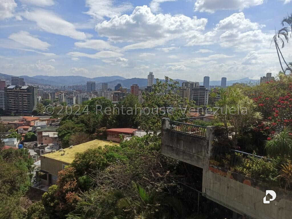 Casa en La Florida, Caracas – 16