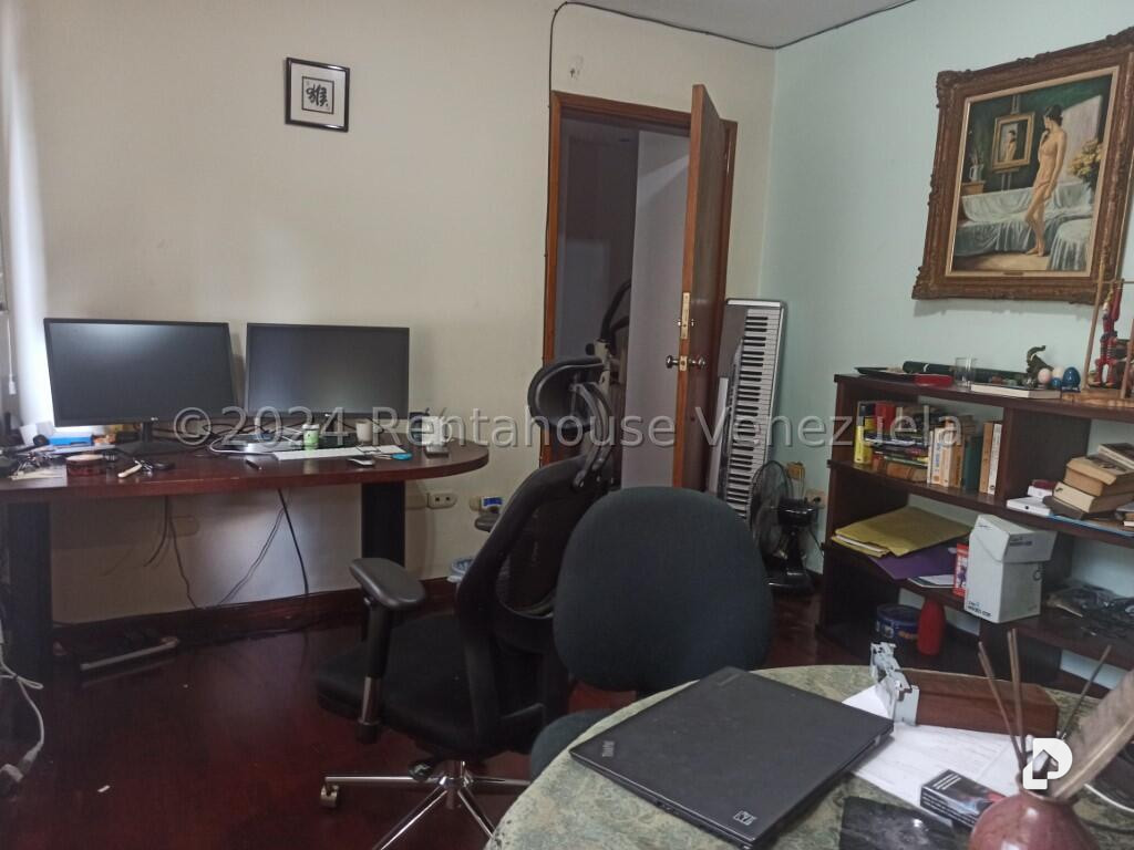 Casa en La Florida, Caracas – 27