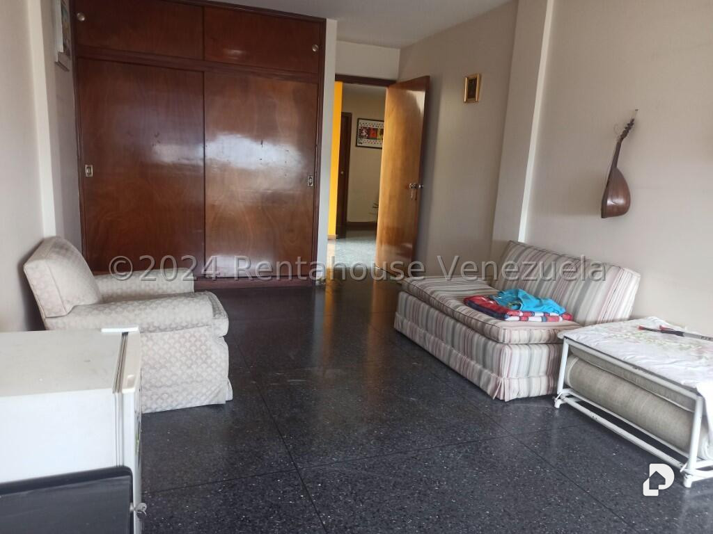 Casa en La Florida, Caracas – 25