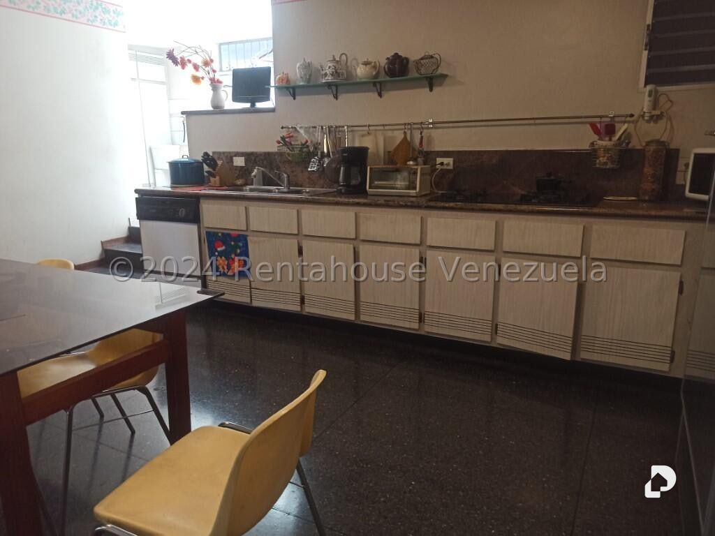 Casa en La Florida, Caracas – 10