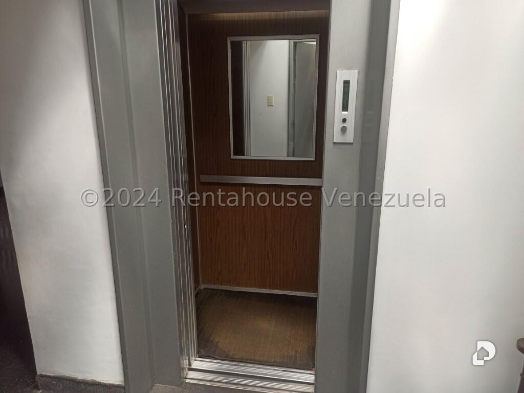 Casa en La Florida, Caracas – 7