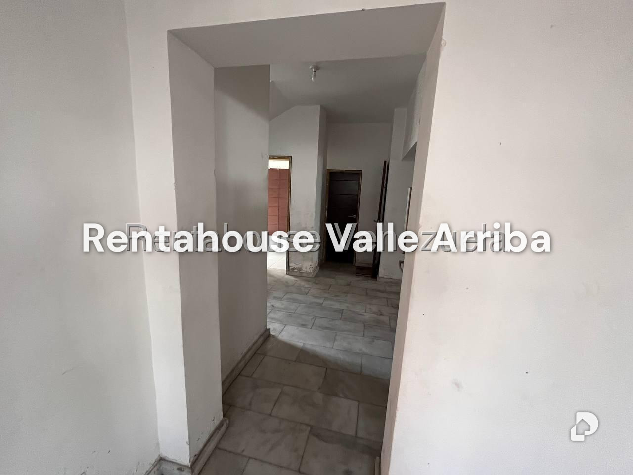 Casa en Altamira, Caracas – 10